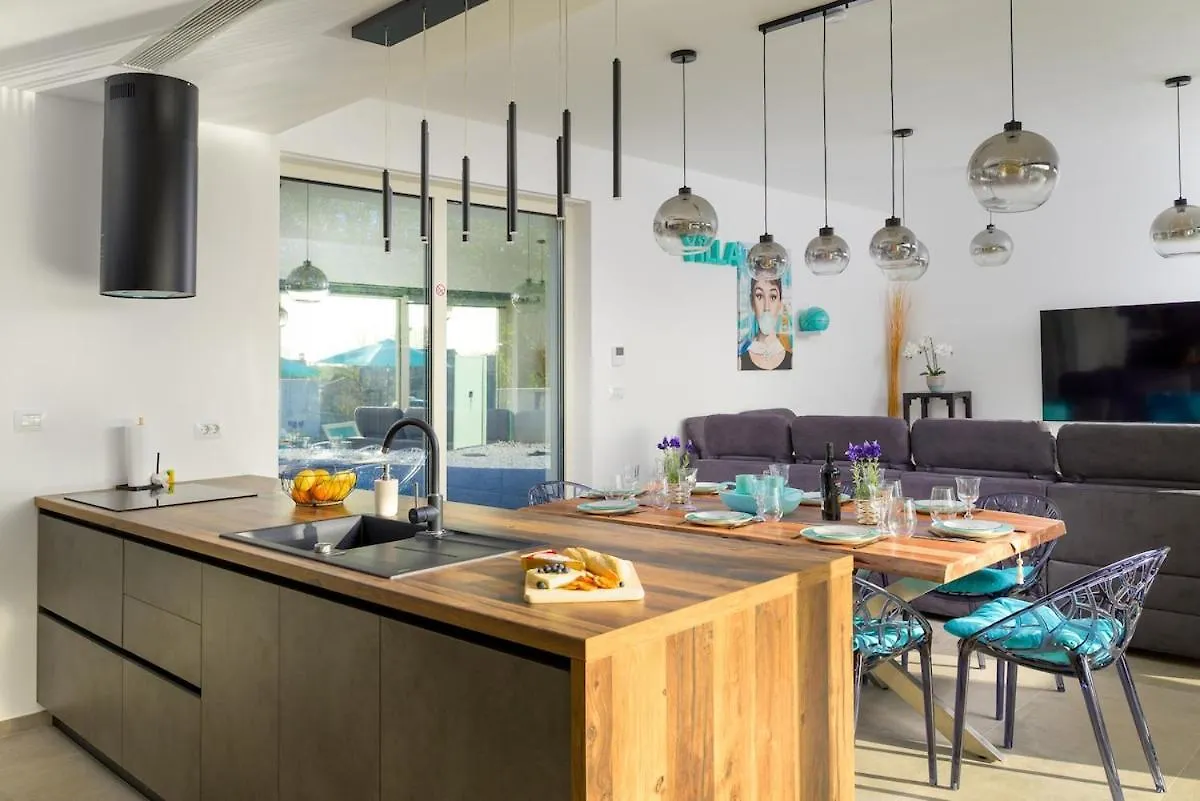 Villa Tiffany By Istrialux Peresiji 0*,  Chorwacja