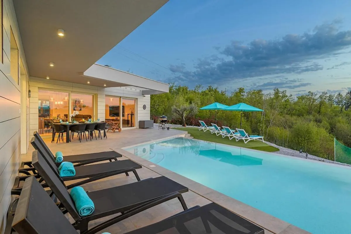 Villa Tiffany By Istrialux Peresiji